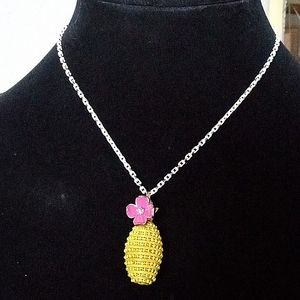 New Vintage! BETSEY JOHNSON Pineapple Choker Necklace. RARE!